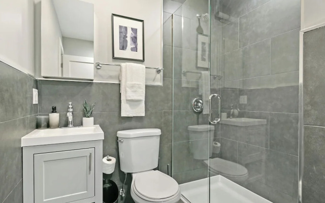 Comfort 2BR - Erie 1R