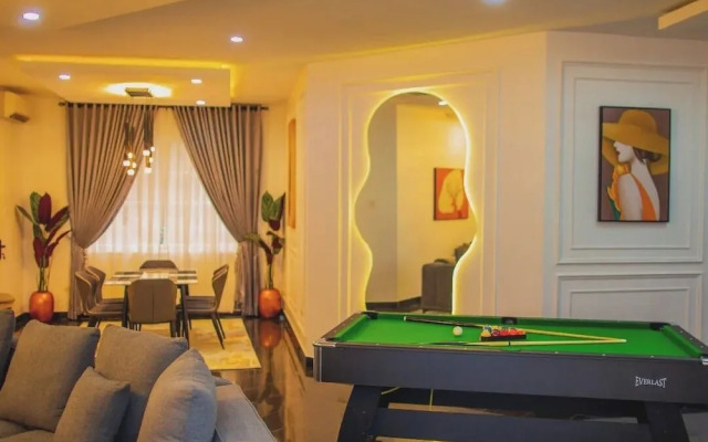 The Bond Apartment
