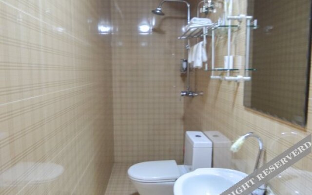 He Long Hotel Dalian Shandong Road