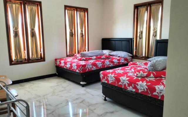 Bromo Seruni Guesthouse