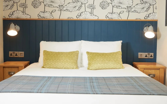 Red Lion Hotel Adderbury by Greene King Inns