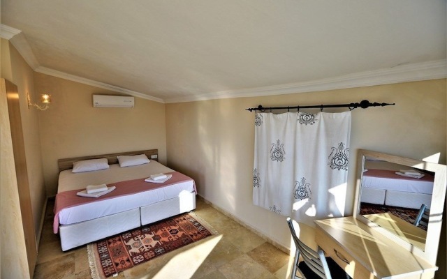 Villa Zumrut 2 by Akdenizvillam