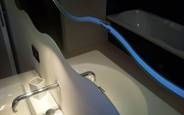 Whole Modern Villa With Pool And Near The Sea