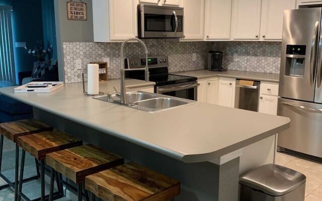 Parkview Bay 424 - 3 Br Condo