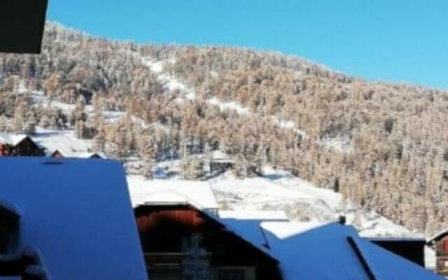 appartement station Risoul 1850 pied des pistes LE VILLARET 2