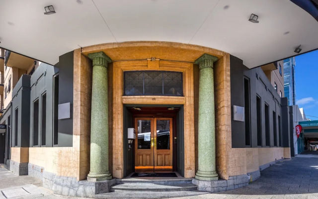 Spacious 1bdr Fast Wi-fi Near RAC Arena