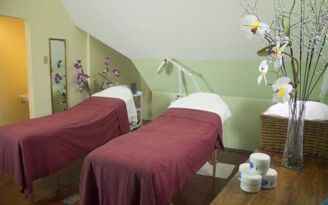 Oceans Salybia Nature Resort & Spa