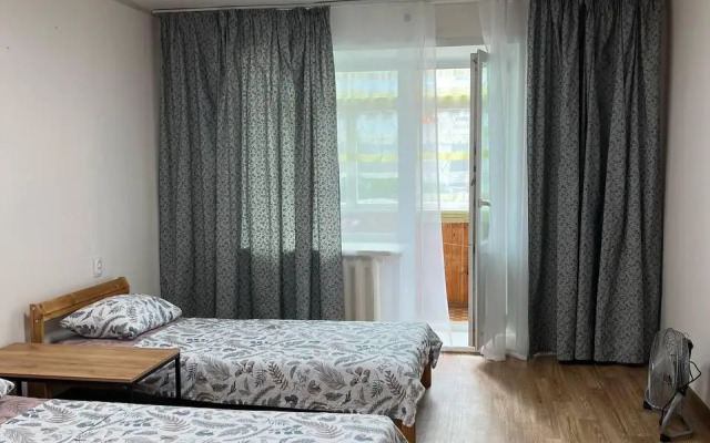 Апартаменты на улице Паровозников 32