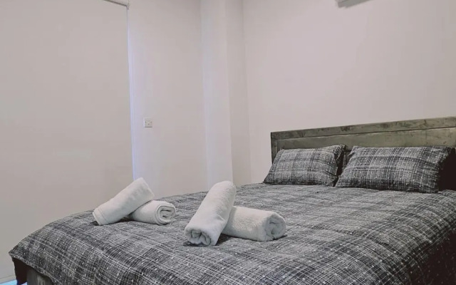 104 NIC - 402 Stay Cosmo City Suite