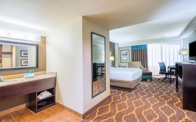 Holiday Inn Express Philadelphia-Midtown, an IHG Hotel