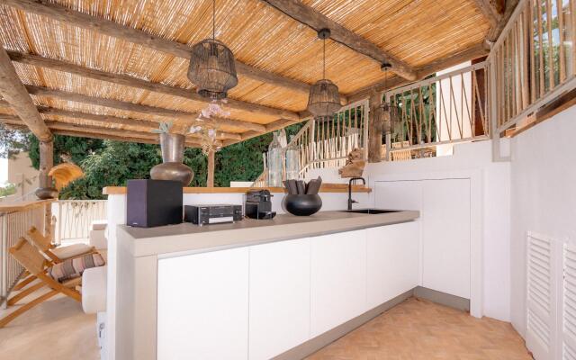 Can Furnet in Ibiza with 4 bedrooms and 8 bathrooms