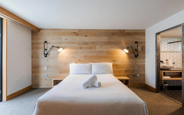 BUNK Surfers Paradise - International Backpacker Hostel