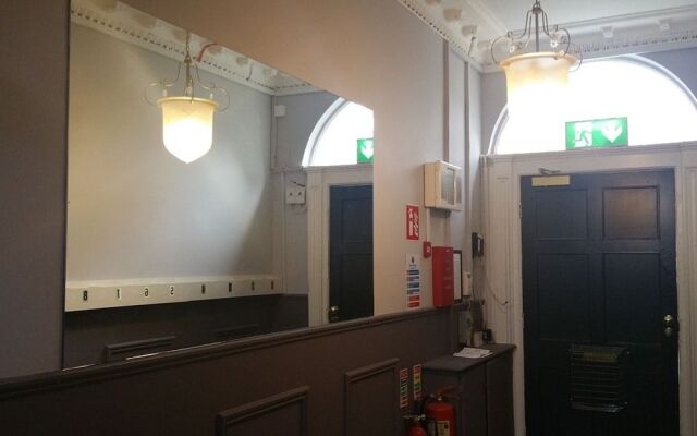 North Circular Serviced Accomodation