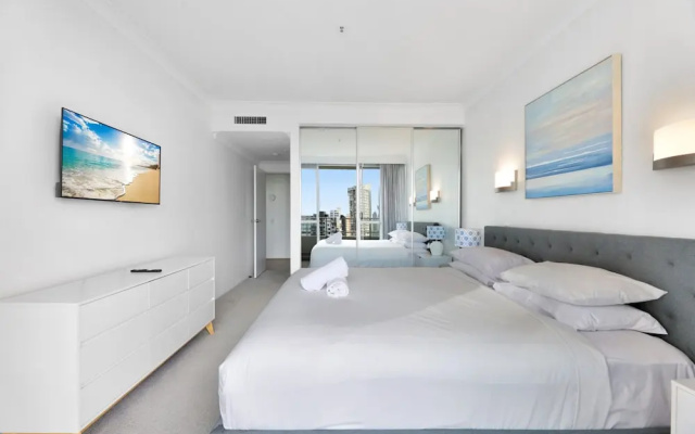 Ocean View 2-bed With Pool, Tennis Court & BBQ – Guest Rooms – Gold Coast