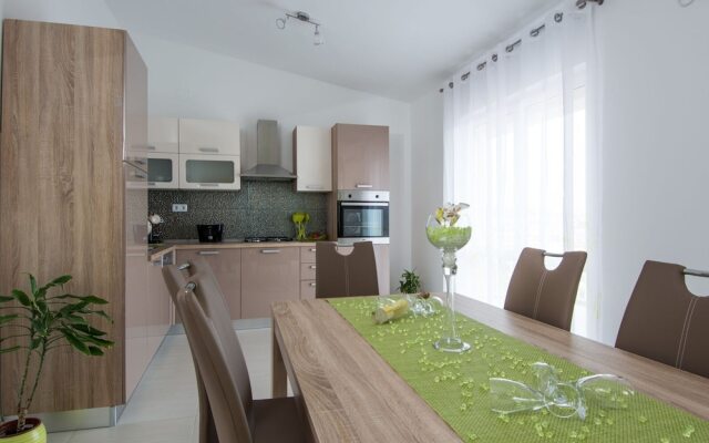 Apartment in Seget Donji With Terrace