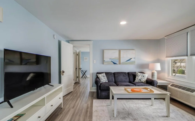 Baltimore Avenue 49 #2