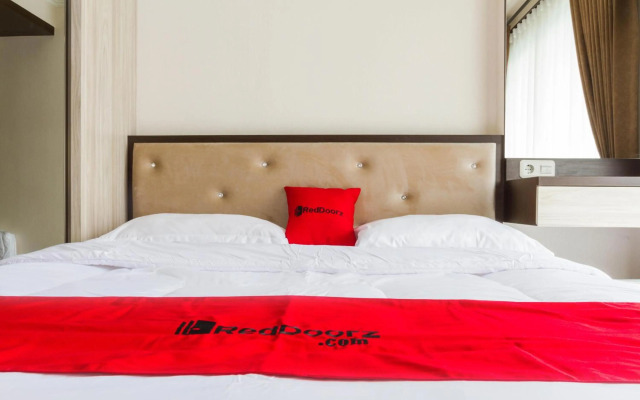 RedDoorz Apartment @ Gateway Pasteur