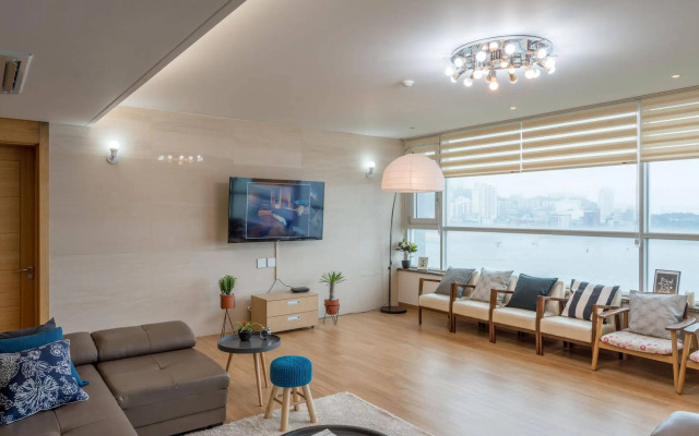 Mono House Busan Songdo Beach