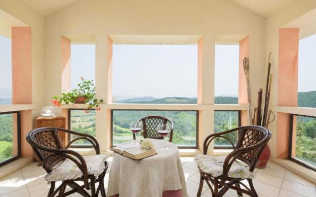 VILLA VITTORIA D'ANGHIARI 7&3, Emma Villas