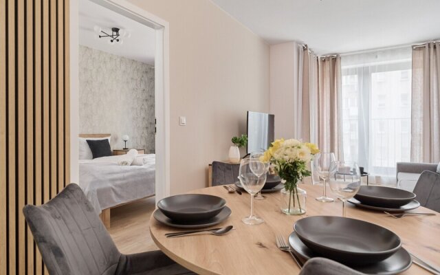 Modern Apartment in Wroclaw by Renters
