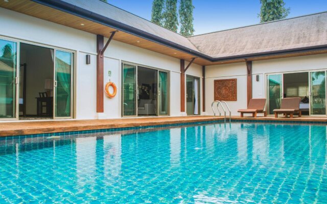 Two Villas Holiday: Oriental Style Nai Harn Beach