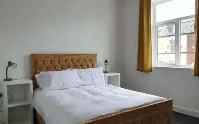 Fantastic New Room-3