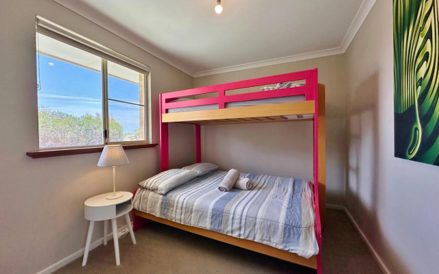 Blue Holes Getaway - Kalbarri WA — 3-star hotel in Kalbarri