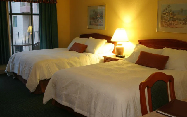 Pacific Inn Resort & Conference Center