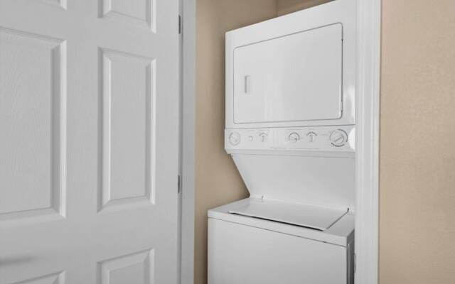 Tidewater 1 Bedroom Apartment