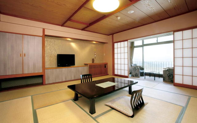 Hotel Kimura – Guest Rooms – Shibukawa