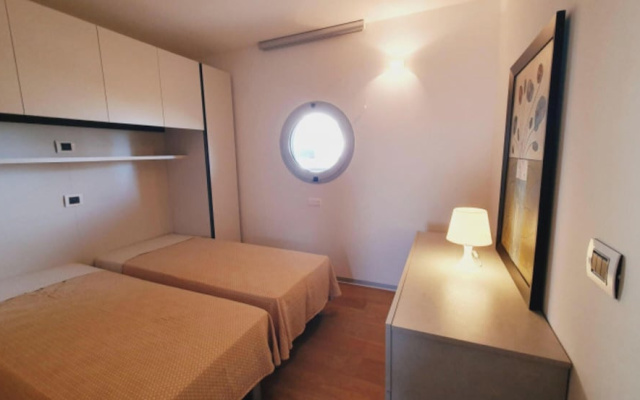 Modern Flat With Panoramic View