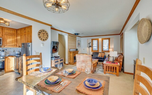 Spacious Ouray Townhome - Walk to Hot Springs!