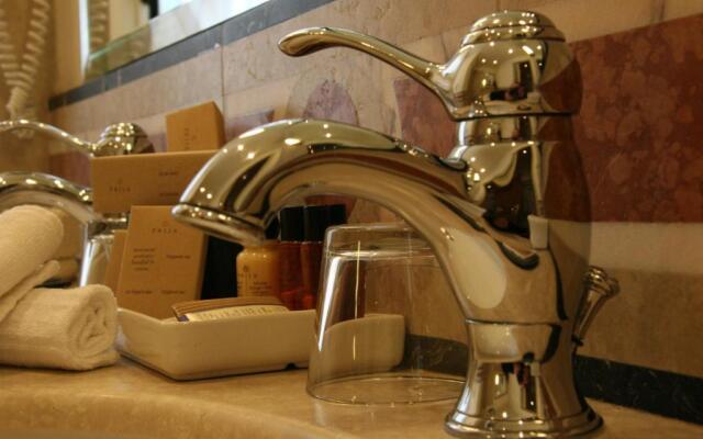 Balneum Boutique Hotel & B&B