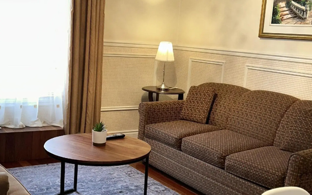 Parc Suites Hotel