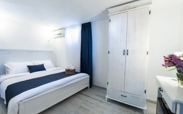 Teos Otel