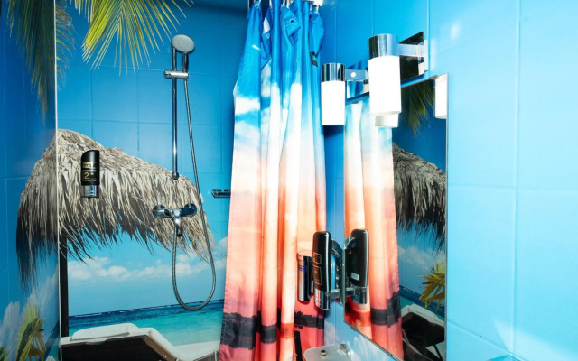 Amsterdam Teleport Hotel