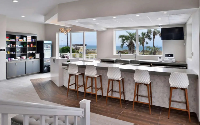 Cabana Shores Inn