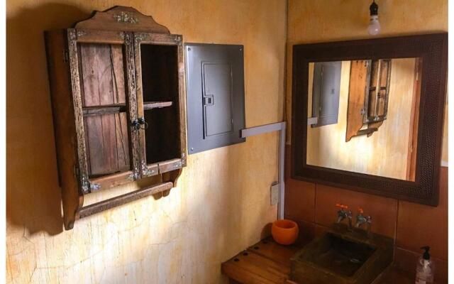 Beautiful Cabin Downtown Tapalpa Oven Mud Barbecue Grill 4 Room 12 ppl TV Wifi