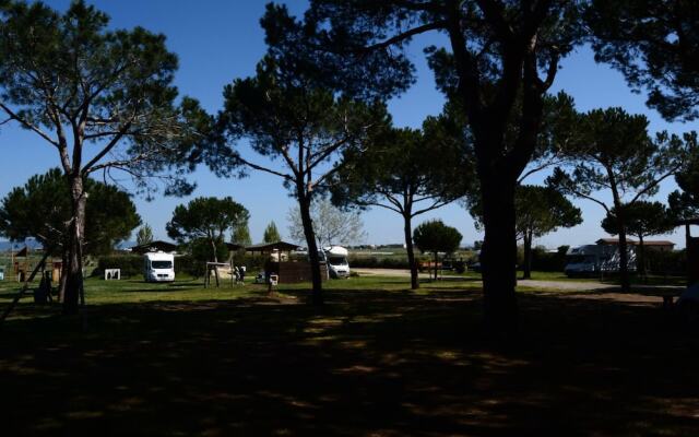 Area Di Sosta la Pineta Caravan Park