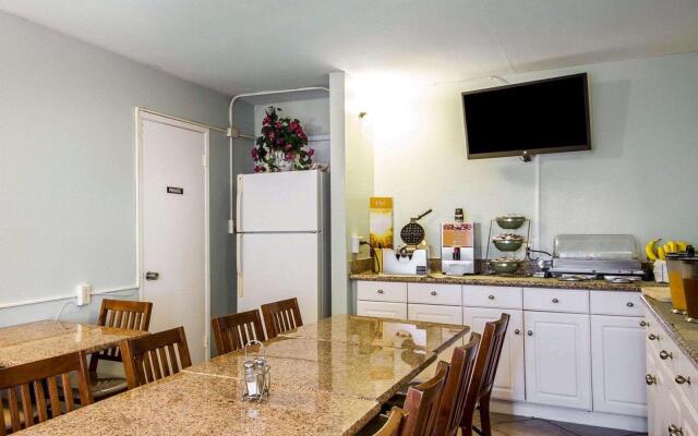 Scottish Fairway Inn