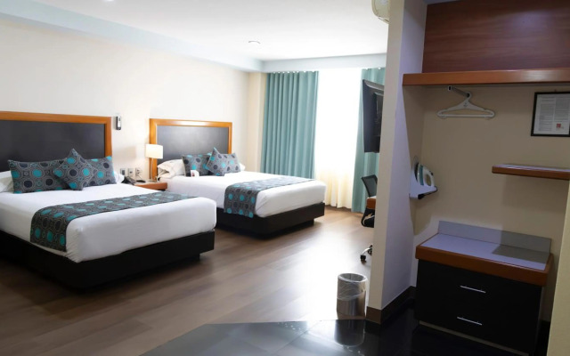 Hotel Abastos Plaza