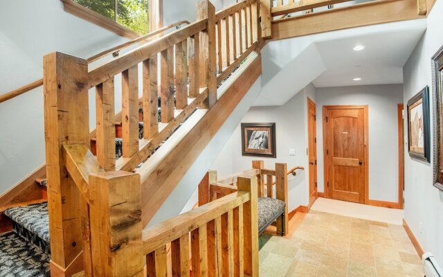 40 Goshawk 5 Bedroom Home by RedAwning