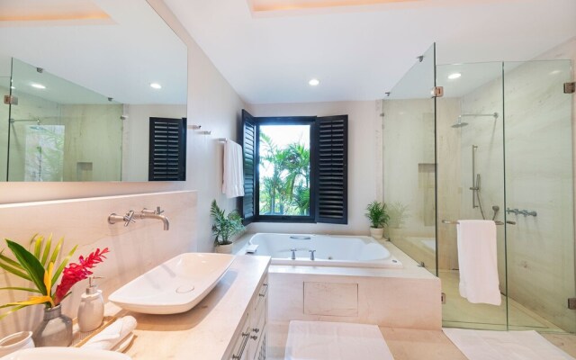 Luxurious 4 Bedroom Condo