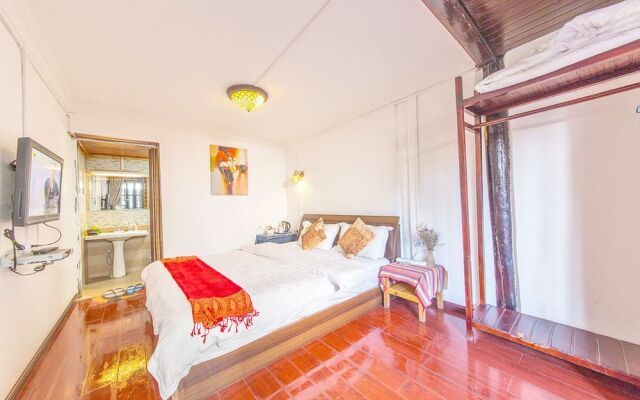Lijiang Family And Hostel Inn