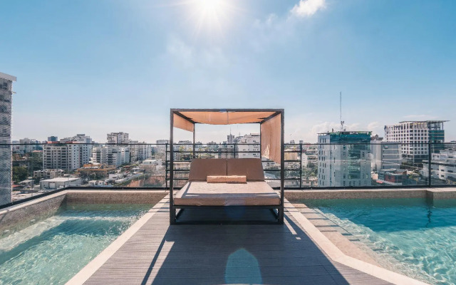 Regatta Living Hotel By Mint