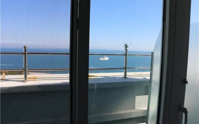 Haibian Renjia Apartment
