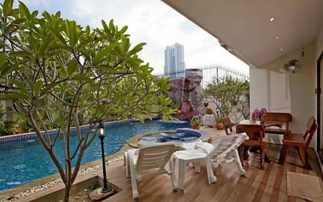 Namtok Villa