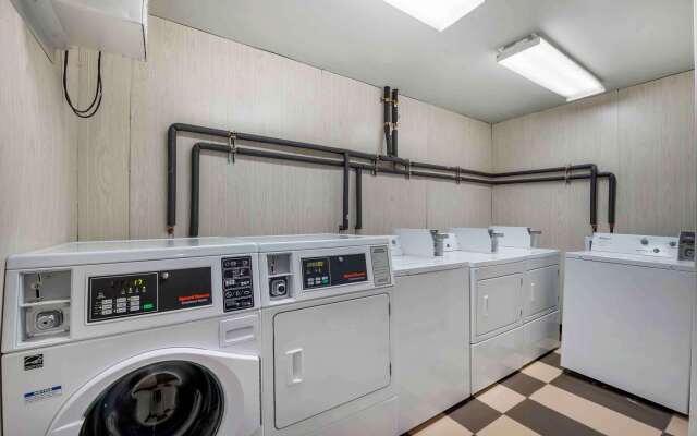 MainStay Suites Springfield IL