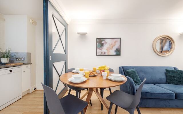 Knightsbridge - Hyde Park Apartment