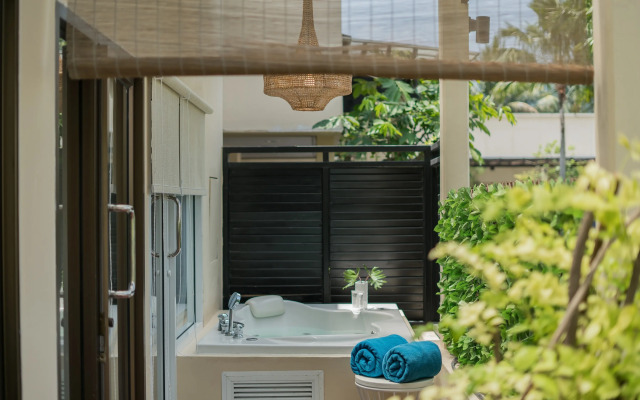 Burasari Phuket Resort & Spa
